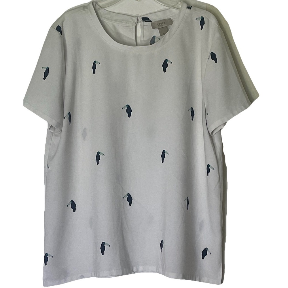 LOFT‎ Ann Taylor Toucan Print Top Women M Tropical Keyhole Back Blouse